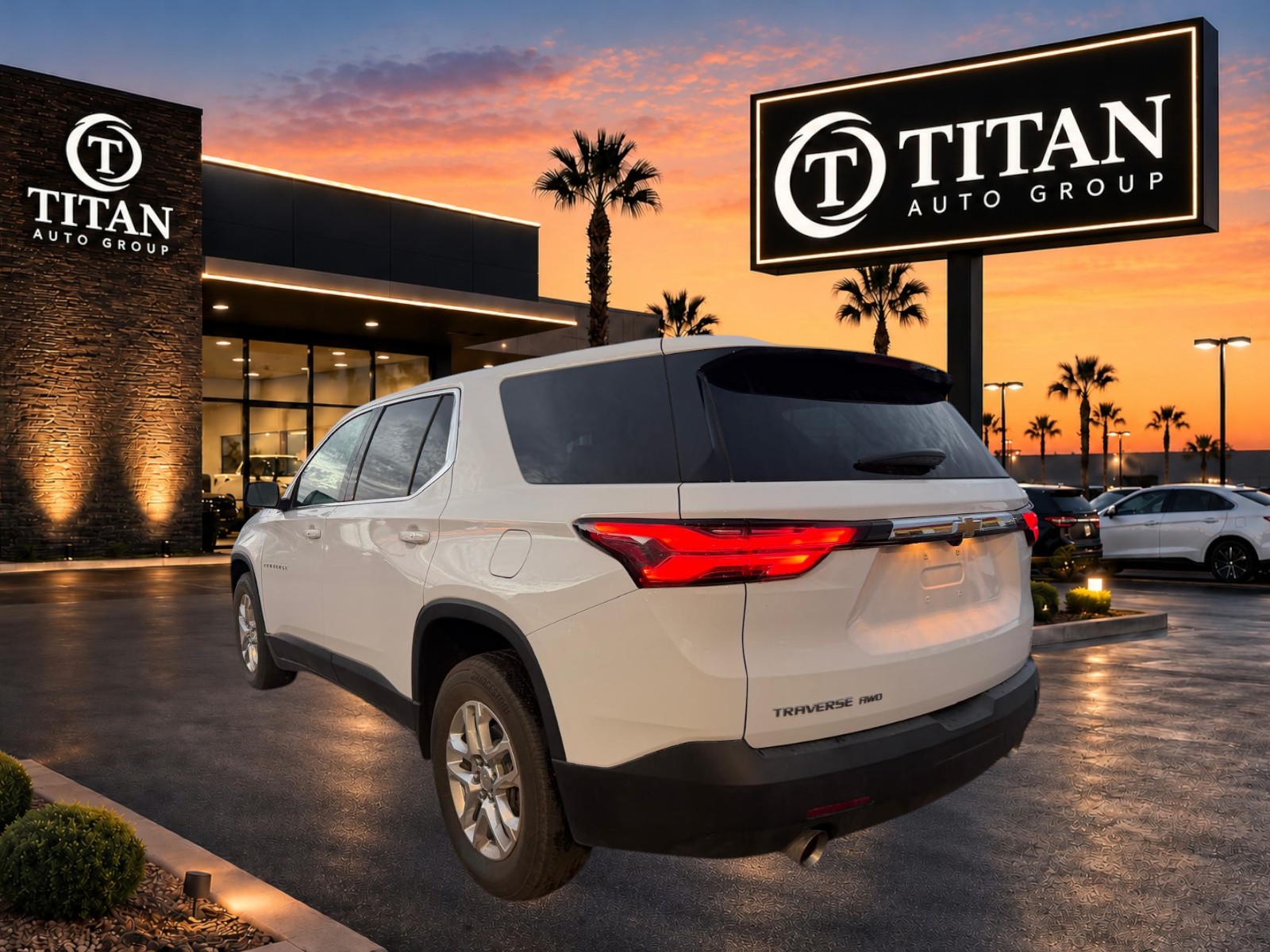 Used 2022 Chevrolet Traverse AWD LS image 6