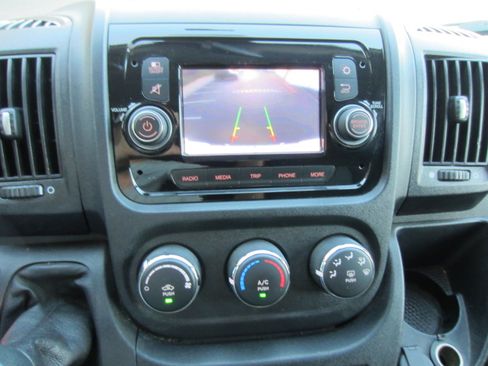 Used 2021 RAM ProMaster 2500 159 High Roof FWD image 10