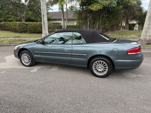 Used 2005 Chrysler Sebring Touring image 47