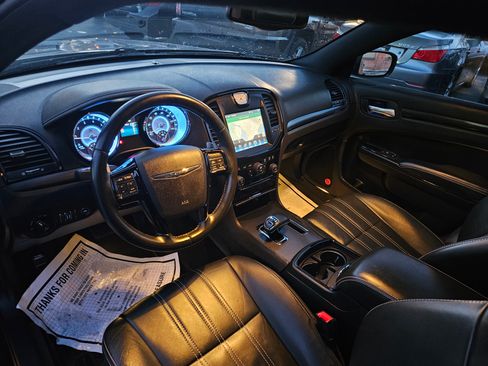 Used 2014 Chrysler 300 S image 38