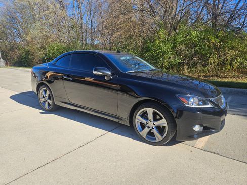 Used 2015 Lexus IS 250C image 7