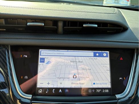 Used 2025 Cadillac XT6 Premium Luxury FWD image 33