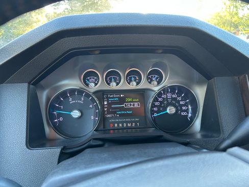 Used 2015 Ford F350 Lariat image 13