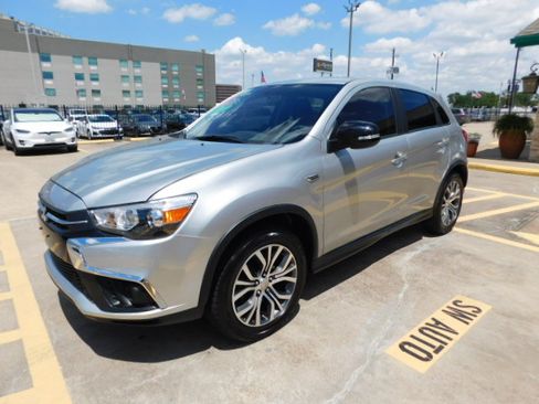 Used 2018 Mitsubishi Outlander Sport FWD image 4