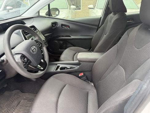 Used 2022 Toyota Prius AWD w/ Protection Package #2 image 15