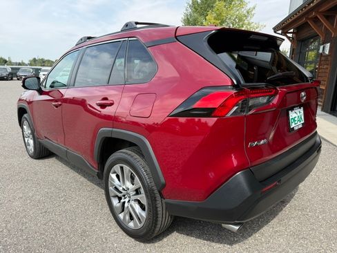 Used 2022 Toyota RAV4 AWD XLE Premium image 3