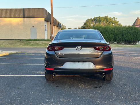 Used 2021 MAZDA MAZDA3 2.5 S Sedan w/ Select Package AWD/4WD image 6