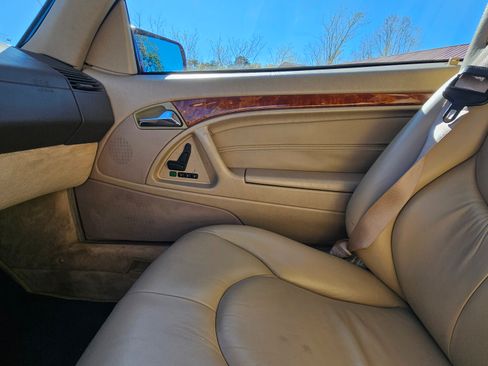 Used 1997 Mercedes-Benz SL 500 image 9