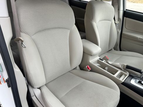 Used 2014 Subaru XV Crosstrek 2.0i Premium image 14