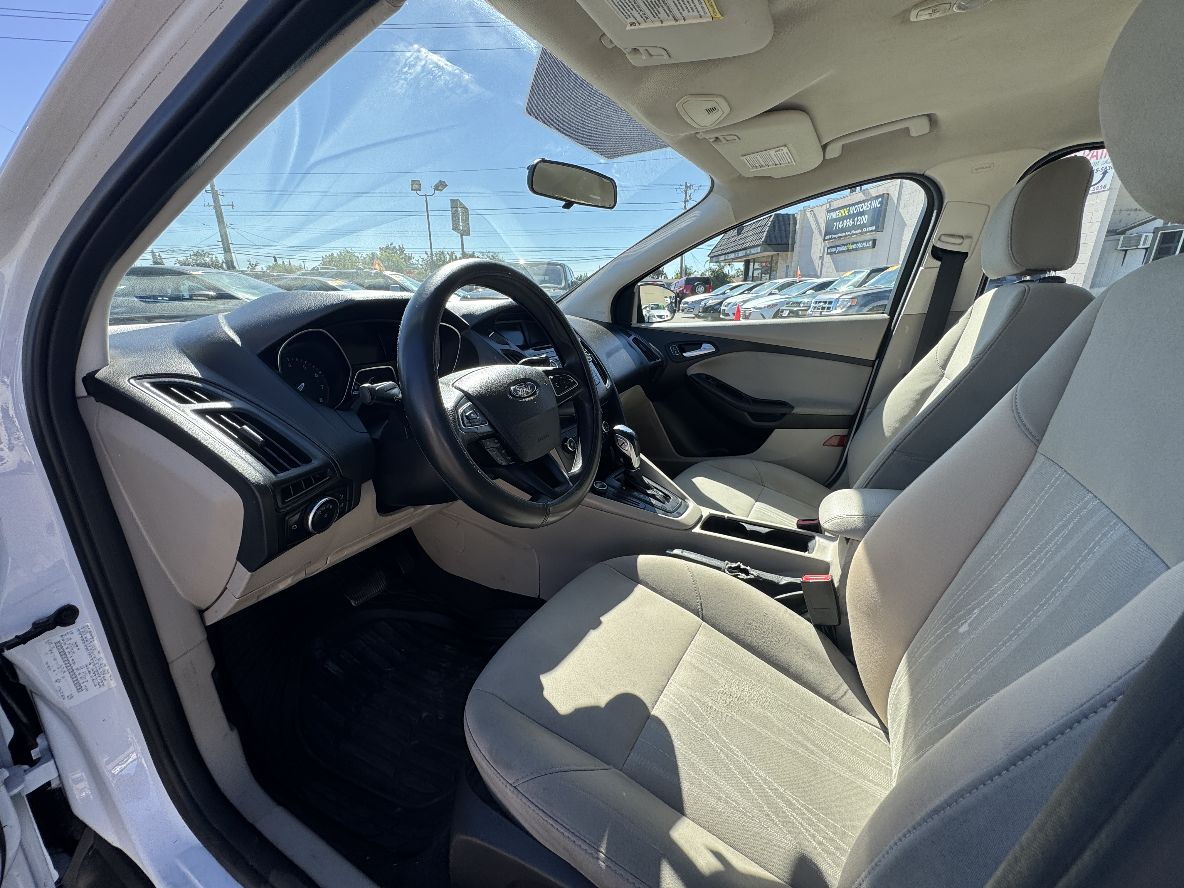Used 2016 Ford Focus SE Sedan FWD image 16
