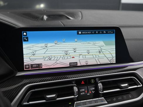 Used 2021 BMW X6 M50i image 28