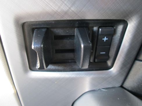 Used 2019 Ford F150 Limited image 21