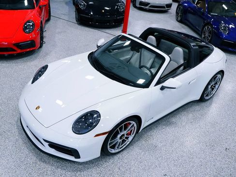 Used 2024 Porsche 911 Targa 4 GTS AWD/4WD image 5
