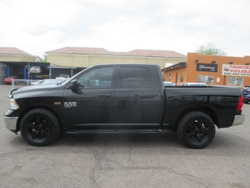 Used 2019 RAM 1500 Classic Tradesman image 2