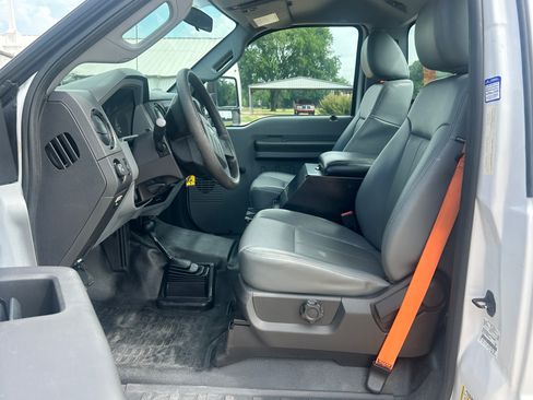 Used 2013 Ford F250 AWD/4WD image 9