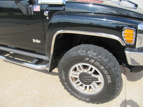 Used 2007 HUMMER H3 Luxury w/ APPEARANCE PACKAGE AWD/4WD image 12