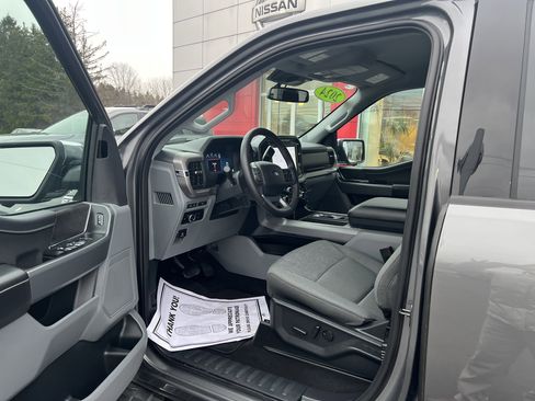 Used 2024 Ford F150 XLT AWD/4WD image 3