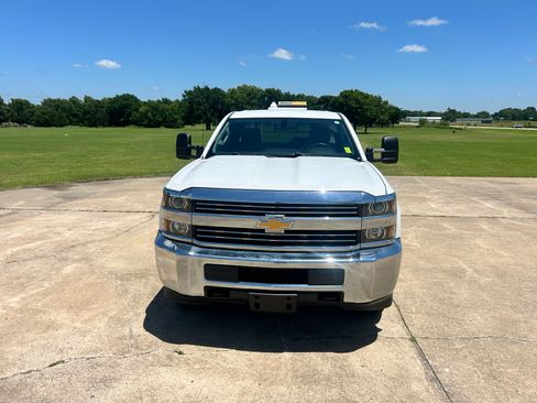 Used 2016 Chevrolet Silverado 2500 2WD Double Cab image 2