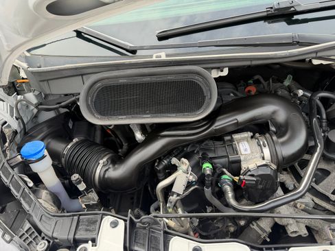 Used 2020 Ford Transit 150 image 25