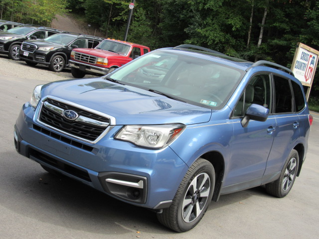 Used 2017 Subaru Forester 2.5i Premium AWD/4WD image 1