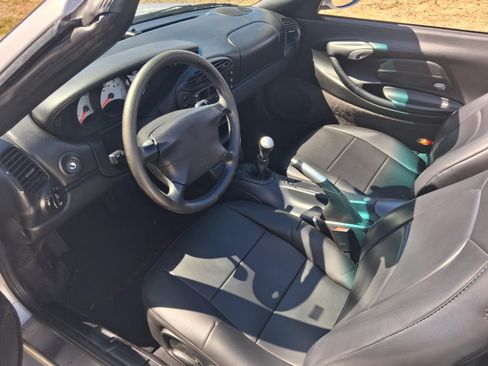 Used 2000 Porsche Boxster image 9