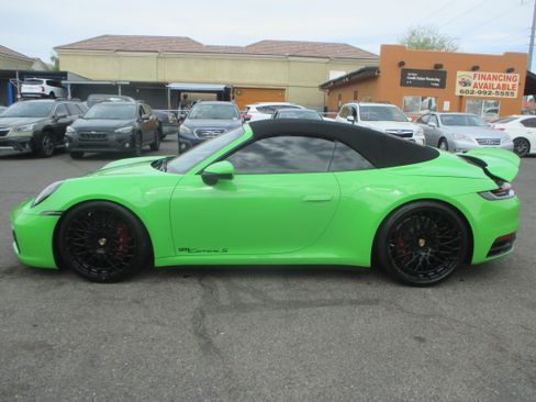 Used 2020 Porsche 911 Carrera S Cabriolet 2D RWD image 4