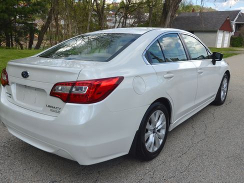 Used 2017 Subaru Legacy 2.5i AWD/4WD image 5