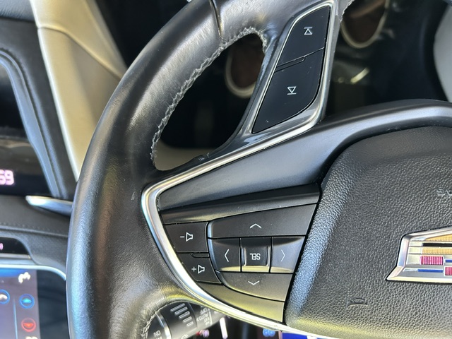 Used 2018 Cadillac XT5 FWD image 10