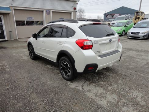 Used 2013 Subaru XV Crosstrek 2.0i Premium image 3