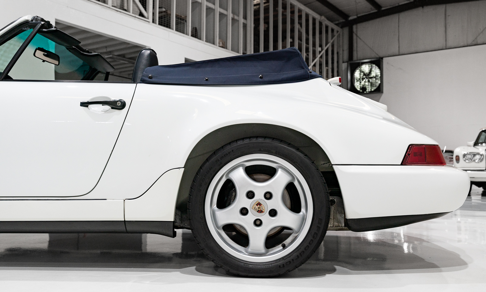 Used 1993 Porsche 911 Carrera Cabriolet RWD image 13