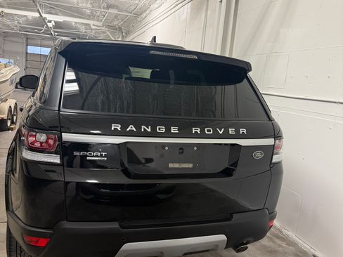 Used 2016 Land Rover Range Rover Sport HSE image 28
