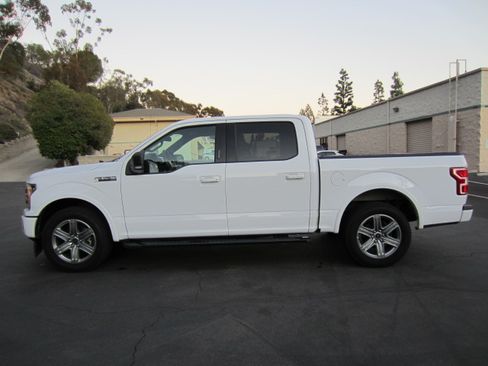Used 2018 Ford F150 XLT image 11