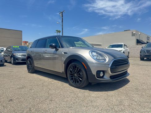 Used 2016 MINI Cooper Clubman FWD image 11
