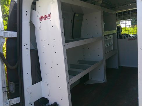 Used 2021 Ford Transit Connect XLT image 11