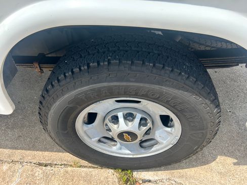 Used 2015 Chevrolet Silverado 2500 2WD Double Cab image 26
