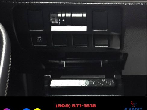 Used 2016 Subaru Outback 2.5i Premium image 18