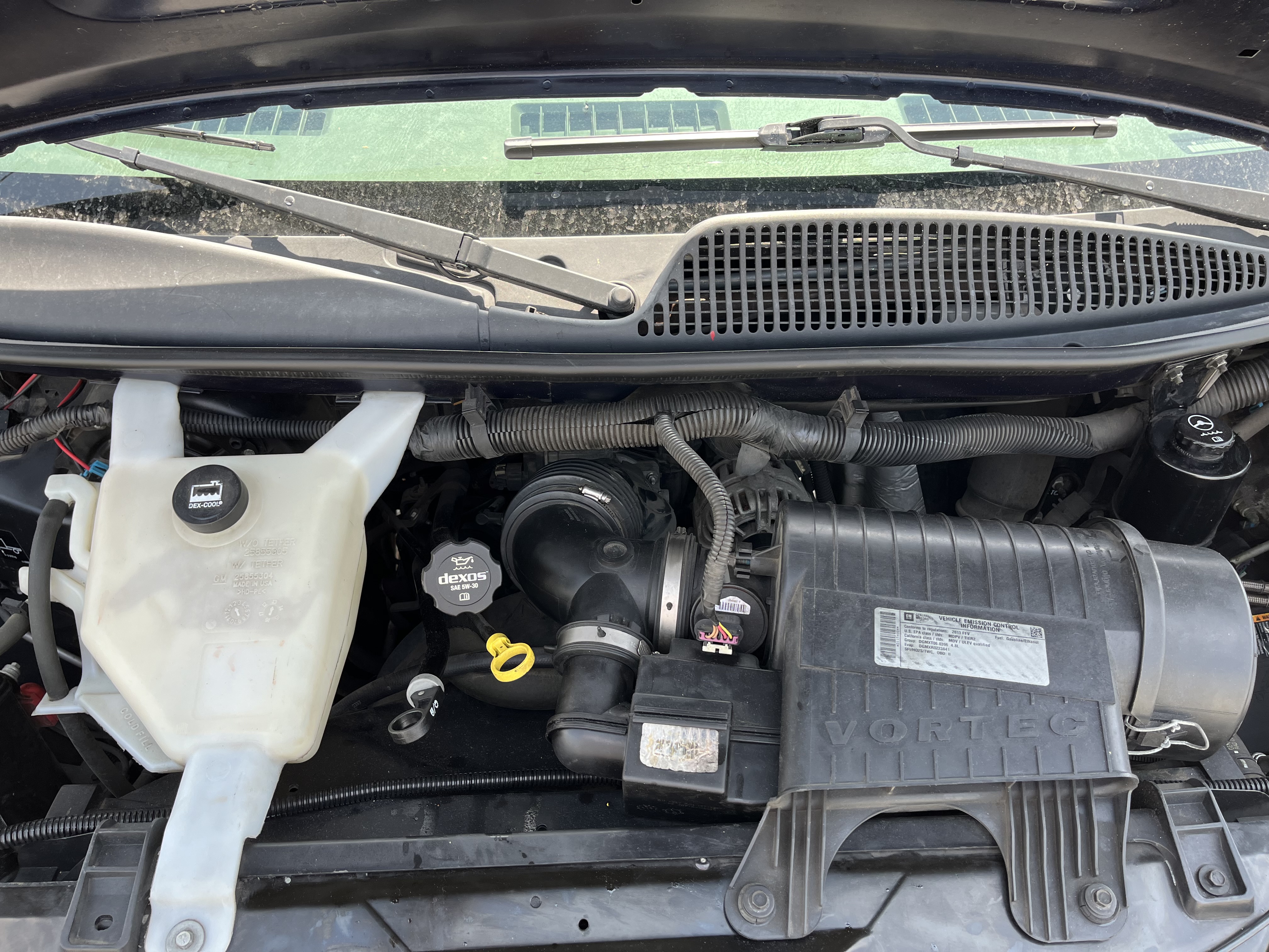 Used 2013 Chevrolet Express 2500 RWD image 18