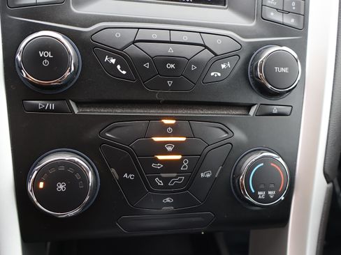 Used 2013 Ford Fusion SE image 25