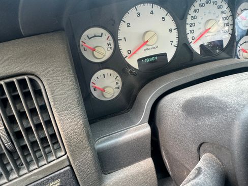 Used 2004 Dodge Ram 2500 Truck SLT image 10