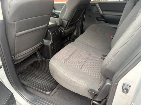 Used 2014 Nissan Titan 4x4 Crew Cab image 14