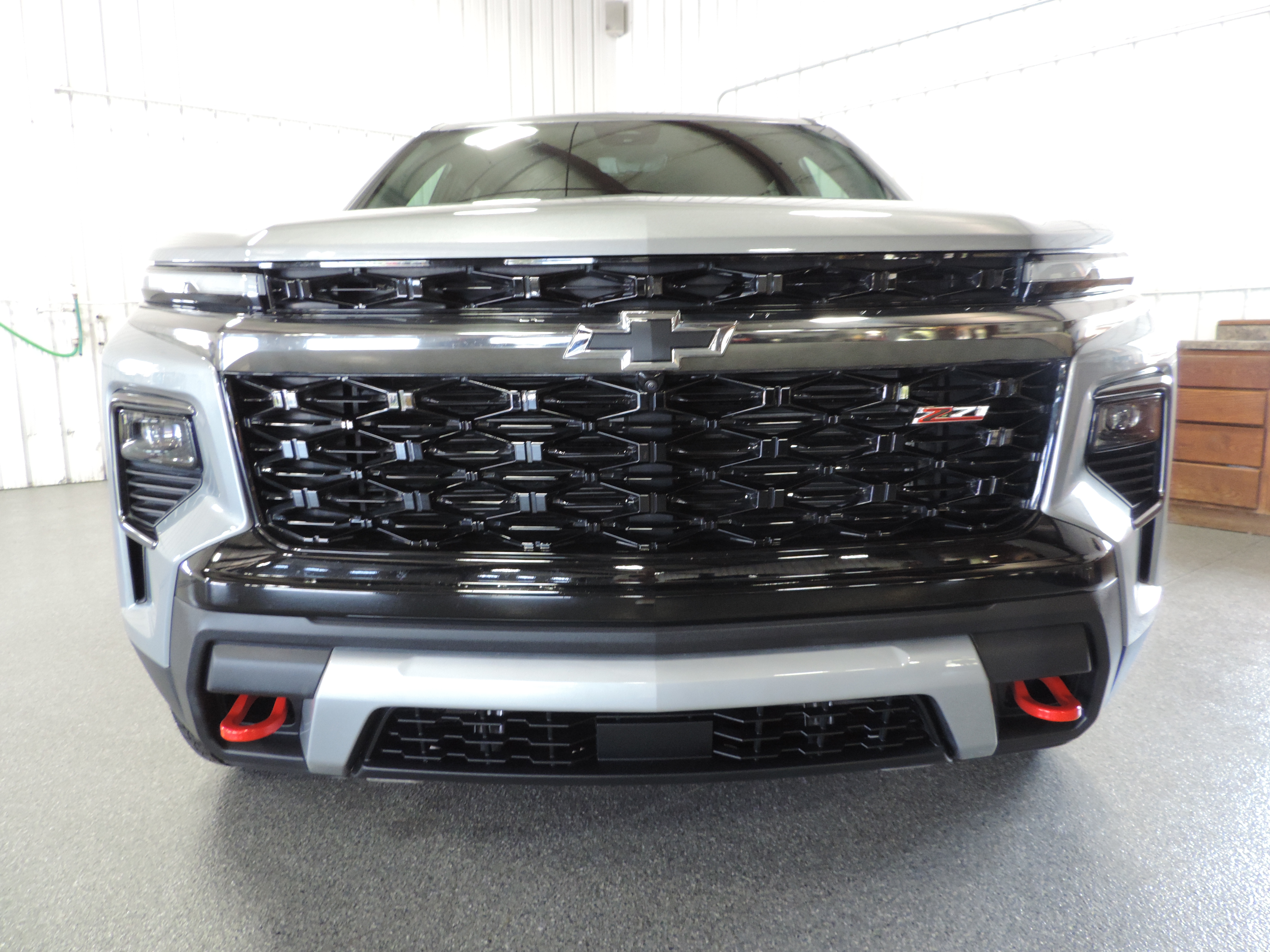 Used 2026 Chevrolet Traverse AWD Z71 image 8