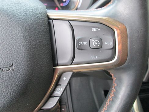 Used 2024 RAM 2500 Laramie Longhorn image 27