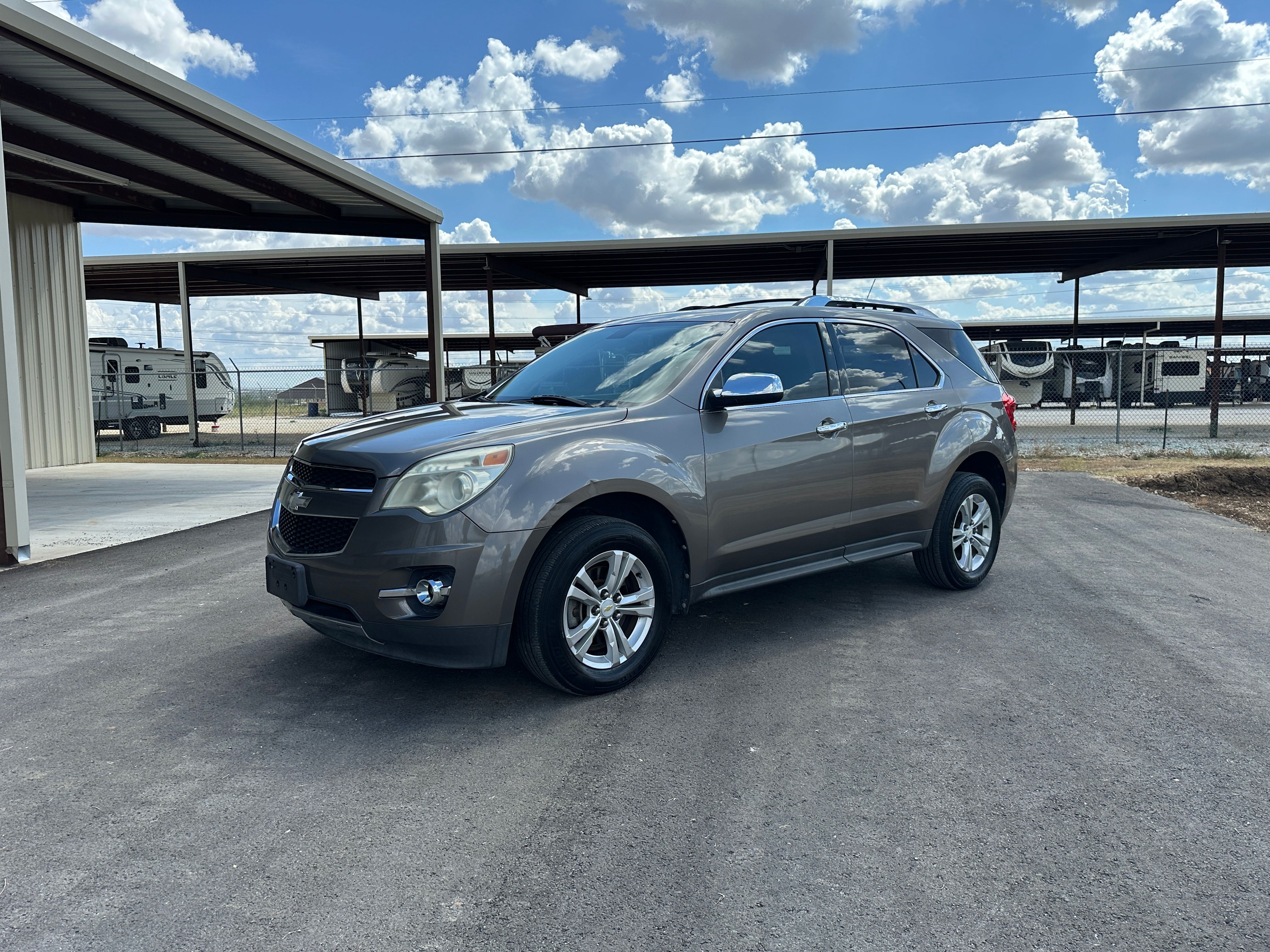 Used 2011 Chevrolet Equinox 2WD LTZ image 1