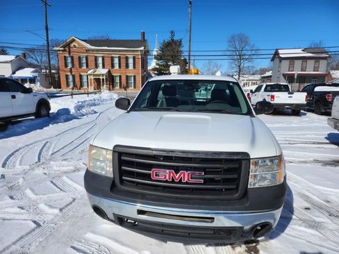Used 2010 GMC Sierra 1500 W/T image 2