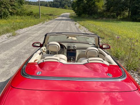 Used 2007 Mercedes-Benz CLK 550 image 5