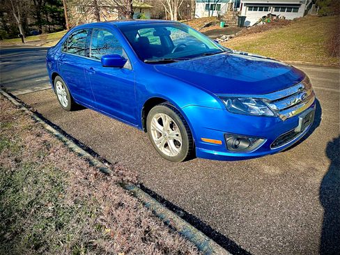 Used 2012 Ford Fusion SE image 3