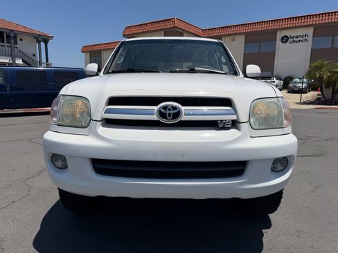 Used 2005 Toyota Sequoia 4WD Limited image 9