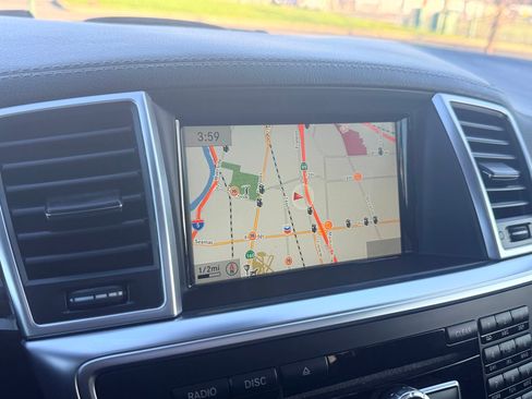 Used 2015 Mercedes-Benz GL 450 image 12