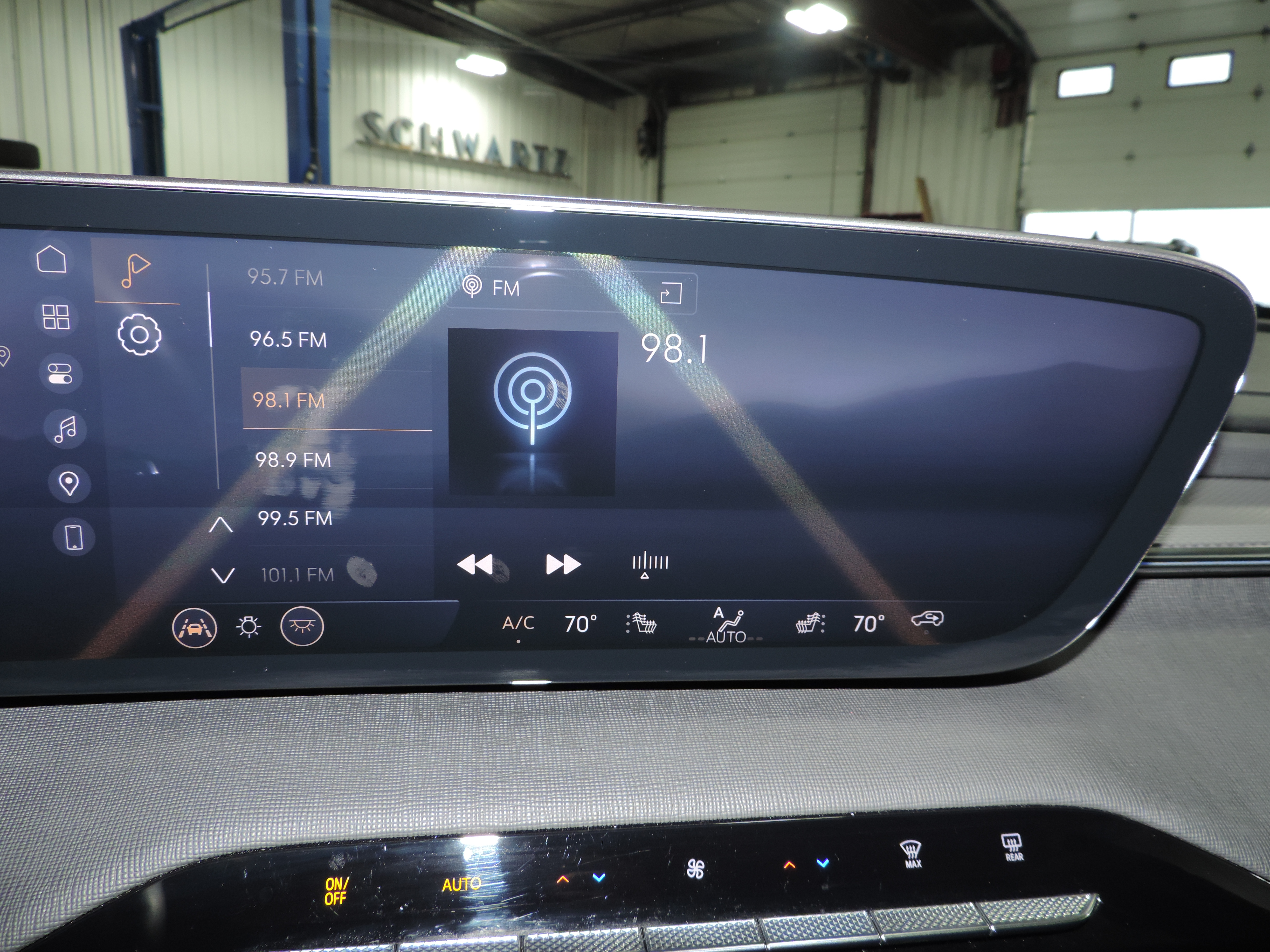 Used 2026 Buick Enclave AWD Sport Touring image 47