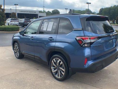 Used 2025 Subaru Forester Touring image 6